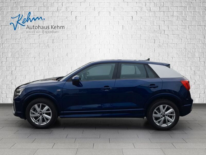 Gebraucht Audi Q2 S-Line 150 PS (110 kW) 2023 Blau SUV