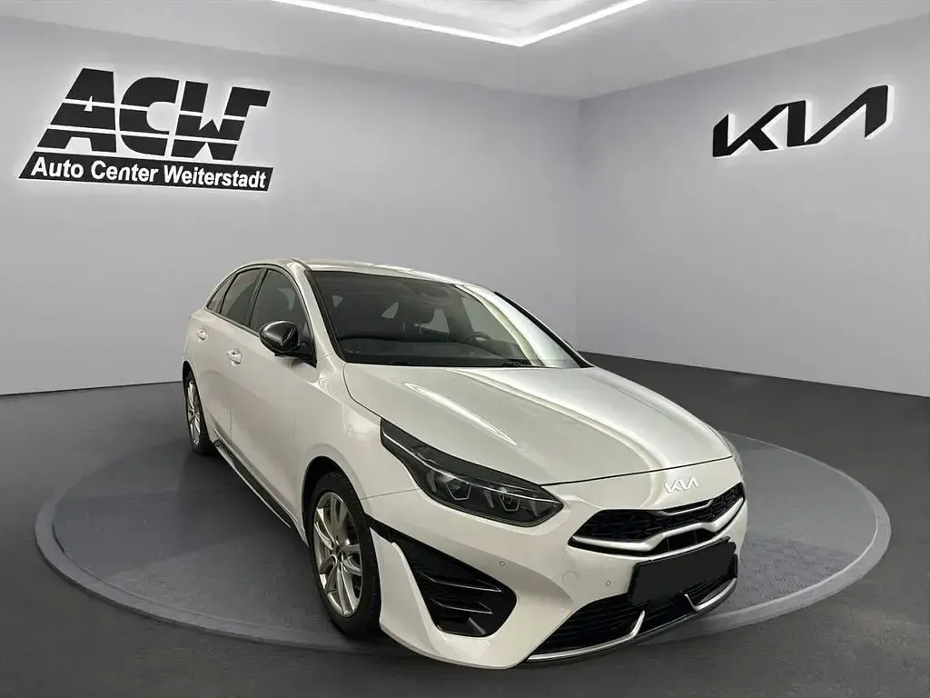 Gebraucht Kia ProCeed 159 PS (116 kW) 2023 Weiß Kombi