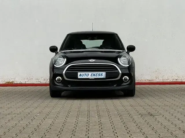 Gebraucht Mini ONE 102 PS (75 kW) 2020 Midnight black Kleinwagen