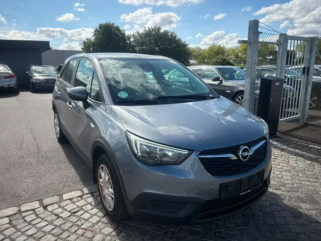 Gebraucht Opel Crossland Enjoy 110 PS (80 kW) 2018 Grau SUV