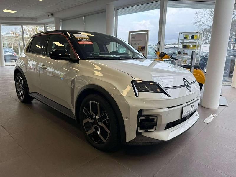 Gebraucht Renault 5 E-Tech Urban 77 kW (106 PS) 2025 Weiß Limousine