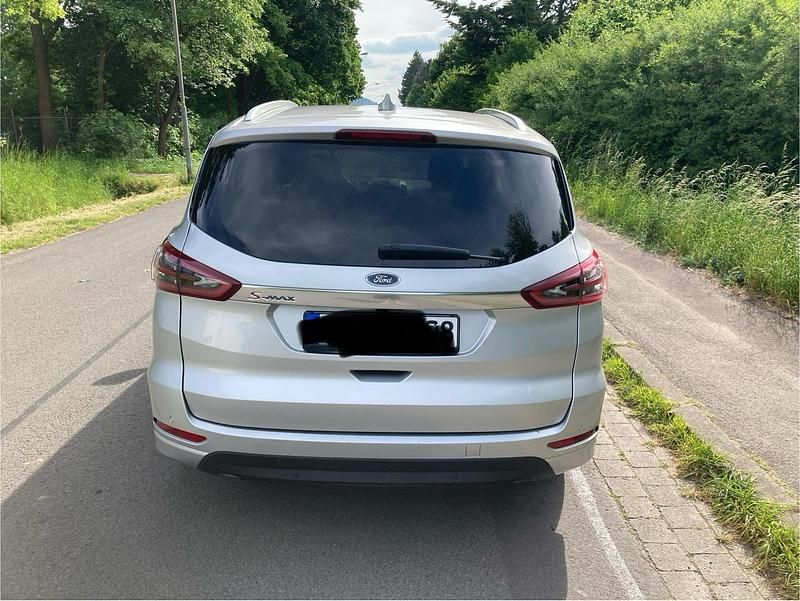 Gebraucht Ford S-MAX S 150 PS (110 kW) 2020 Silber Van / Kleinbus