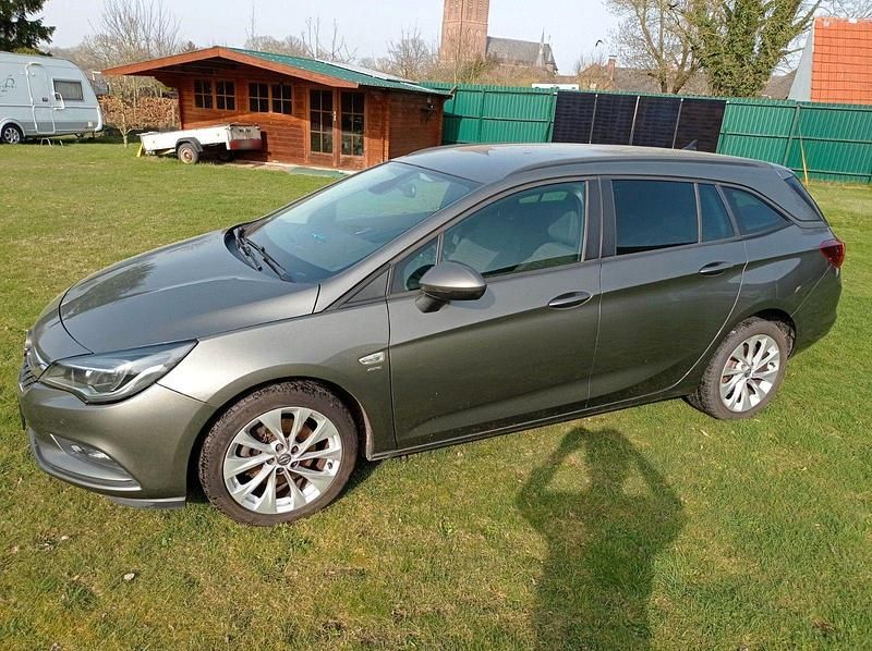 Gebraucht Opel Astra 136 PS (100 kW) 2018 Grau Kombi