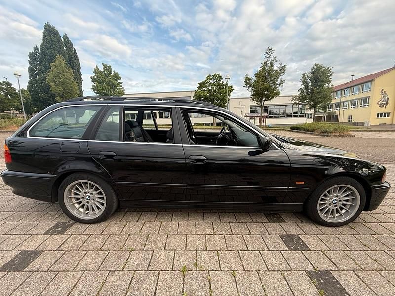 Gebraucht BMW 525 192 PS (141 kW) 2002 Schwarz Kombi