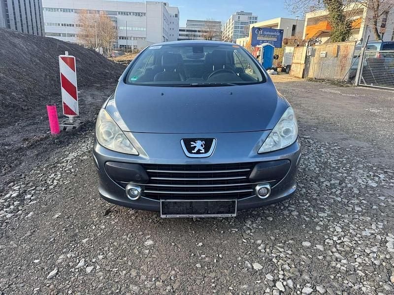 Gebraucht Peugeot 307 CC 140 PS (102 kW) 2008 Lackierung eisengrau Cabrio