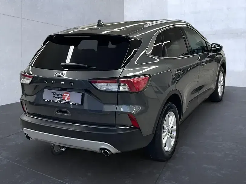 Gebraucht Ford Kuga Titanium 120 PS (88 kW) 2024 Magneticgrau (metallic) SUV