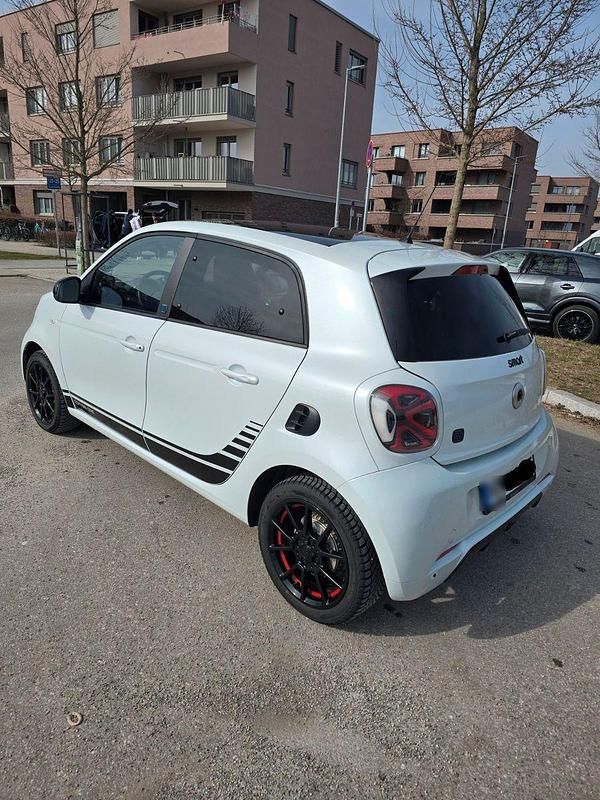 Gebraucht Smart ForFour Electric Drive Brabus 60 kW (82 PS) 2020 Weiß Kleinwagen
