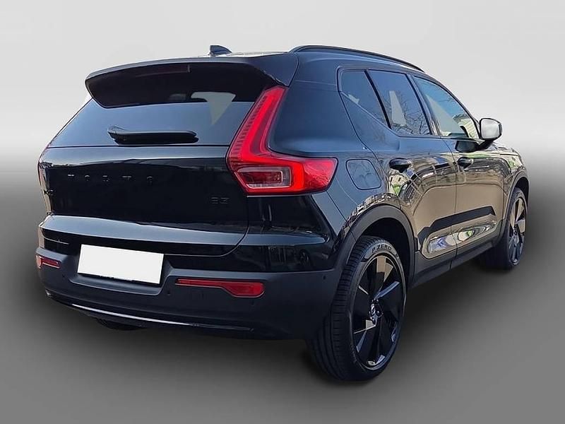 Gebraucht Volvo XC40 Plus 163 PS (119 kW) 2025 Schwarz SUV