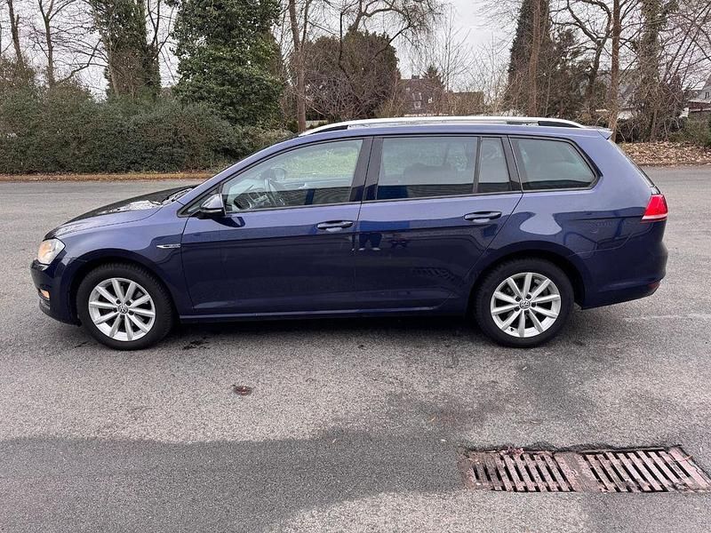 Gebraucht VW Golf VII LOUNGE 150 PS (110 kW) 2015 Blau Kombi