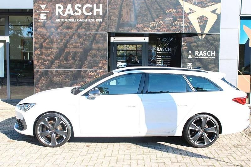Gebraucht Cupra Leon VZ 245 PS (180 kW) 2022 White (metallic) Kombi