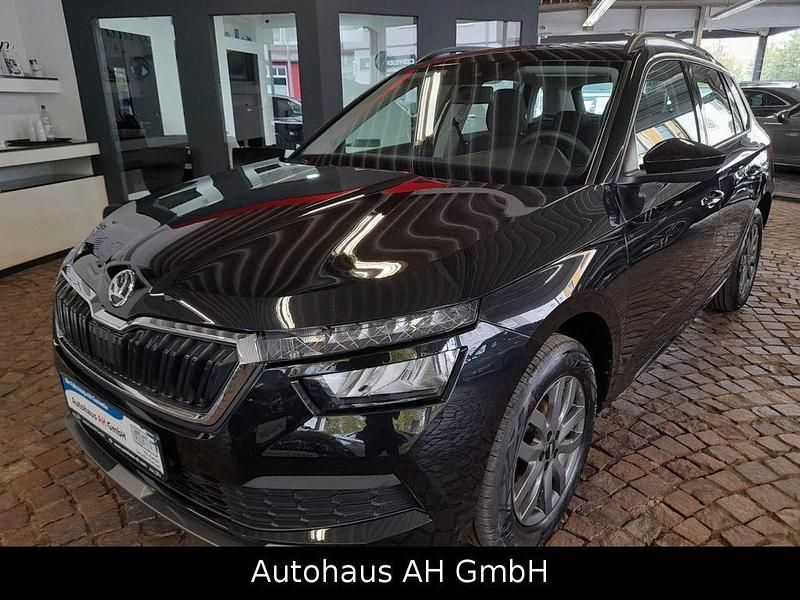 Schwarz Gebraucht 2020 Skoda Kamiq Ambition SUV | 13.450 € (Guter Preis) - Bild 1/4