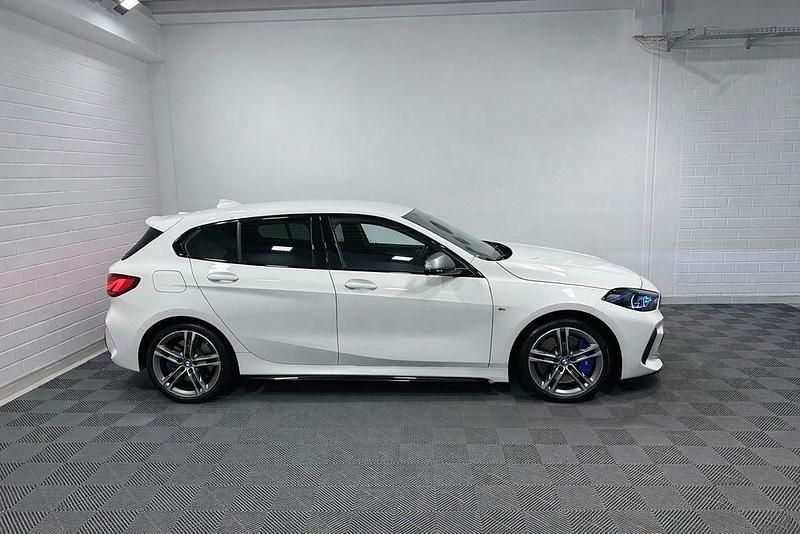 Gebraucht BMW M135 Performance 306 PS (225 kW) 2021 Weiß Kleinwagen