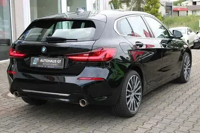 Gebraucht BMW 120 Luxury Line 178 PS (130 kW) 2022 Schwarz Kleinwagen