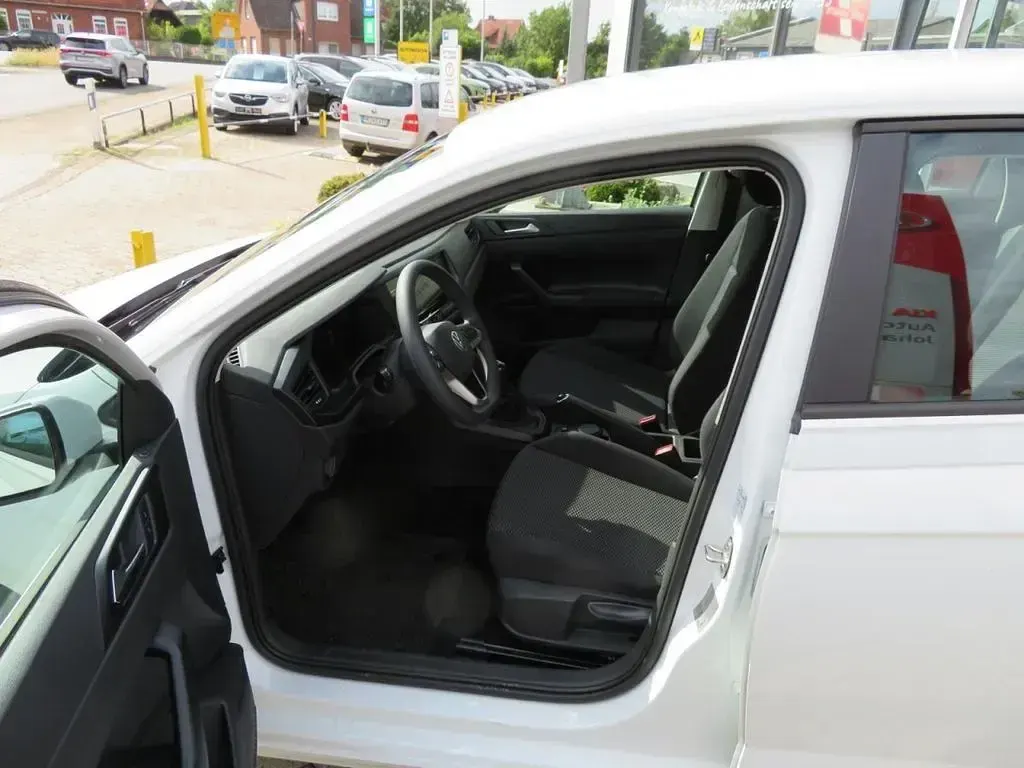 Gebraucht VW Polo 80 PS (58 kW) 2026 Pure white (weiß) Kleinwagen