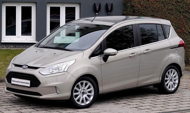 Gebraucht Ford B-MAX Titanium 95 PS (69 kW) 2014 Silber Van / Kleinbus