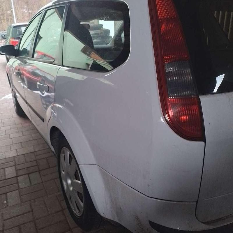 Gebraucht Ford Focus Sport 136 PS (100 kW) 2007 Weiß Kombi