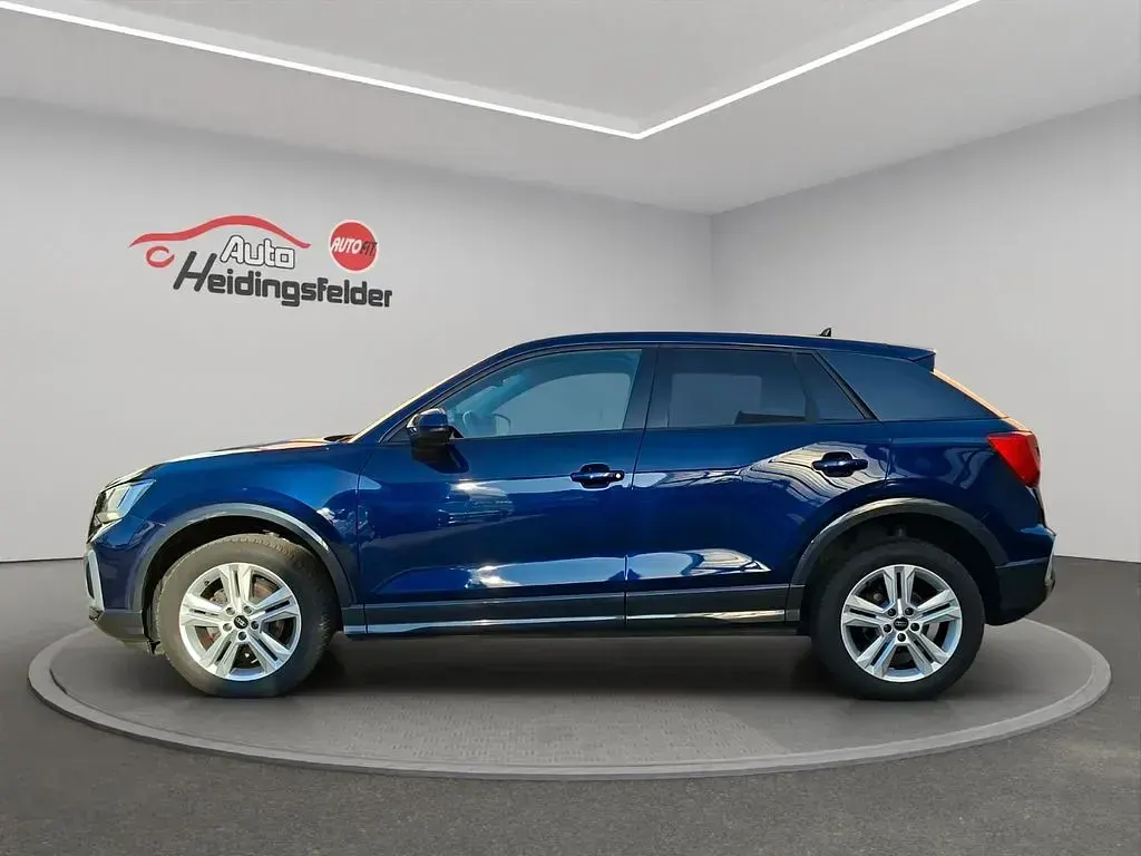 Gebraucht Audi Q2 Advanced 150 PS (110 kW) 2024 Blau SUV