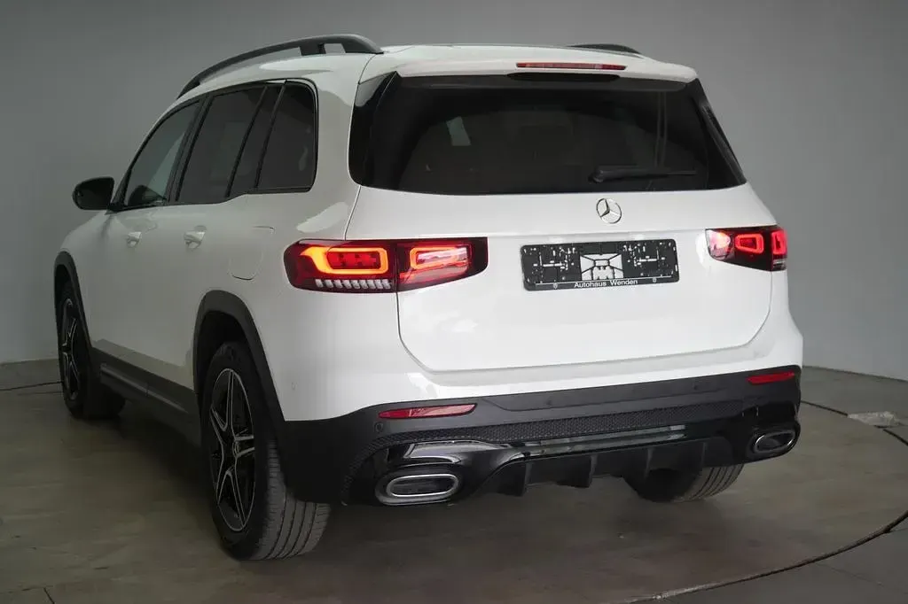 Gebraucht Mercedes GLB200 AMG line 163 PS (119 kW) 2022 Polar white SUV