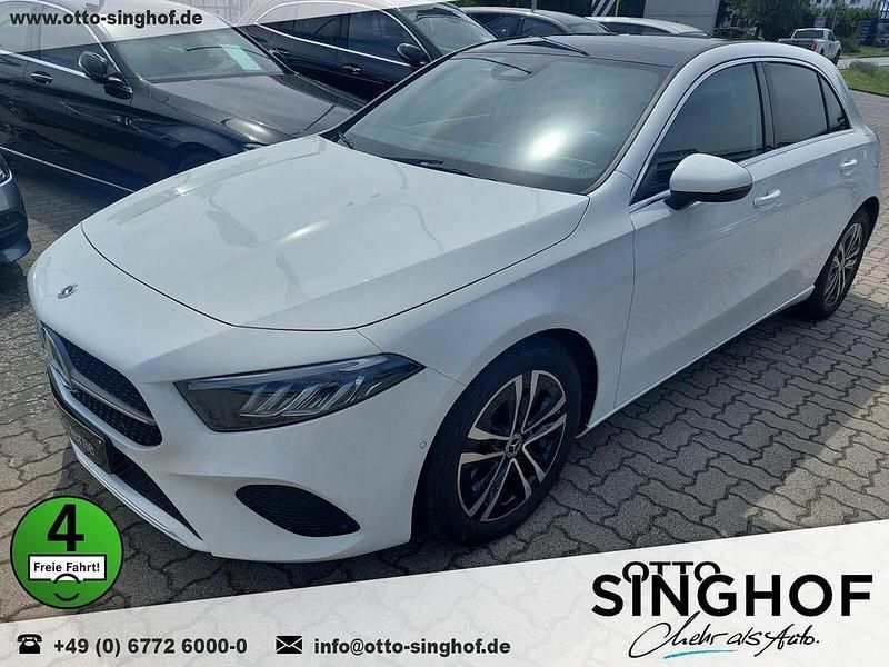 Gebraucht Mercedes A200 Progressive 163 PS (119 kW) 2024 Weiß Limousine