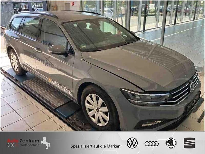 Moonstone gray Gebraucht 2022 VW Passat Conceptline Kombi | 20.970 € (Fairer Preis) - Bild 1/4