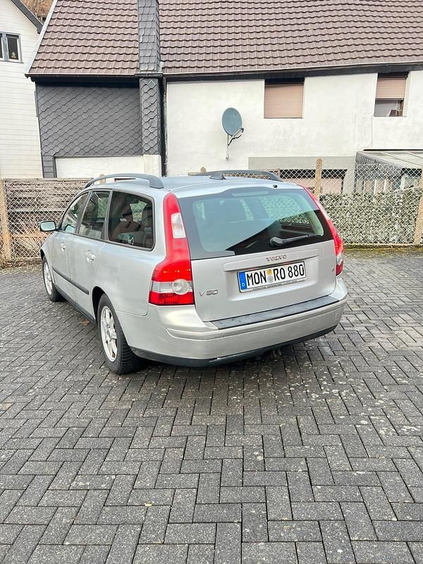 Gebraucht Volvo V50 174 PS (127 kW) 2006 Silber Kombi