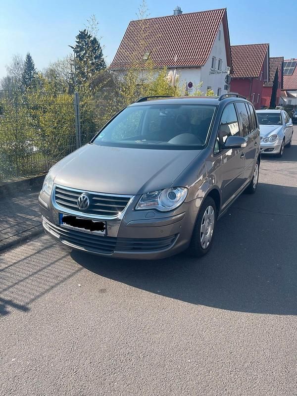 Gebraucht VW Touran 140 PS (102 kW) 2008 Grau Van / Kleinbus