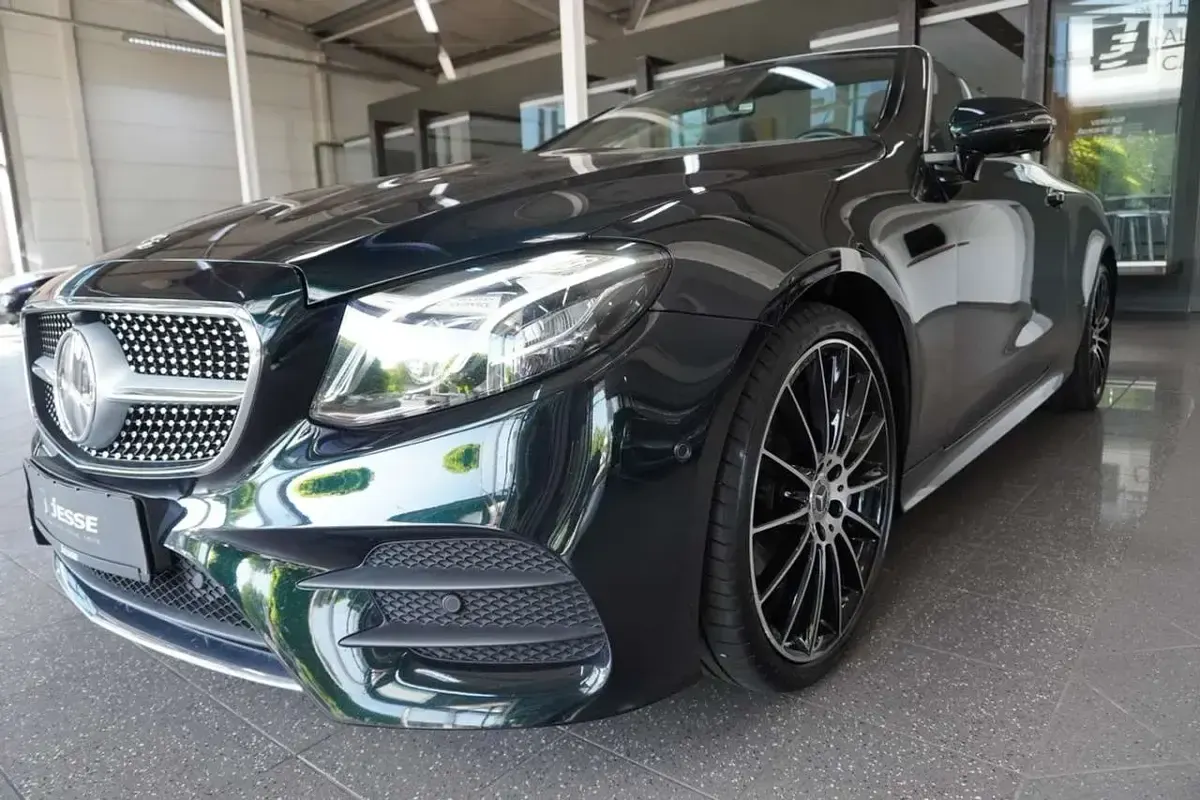 Gebraucht Mercedes E450 AMG 367 PS (269 kW) 2020 Smaragdgruen  metalliclack (metallic) Cabrio