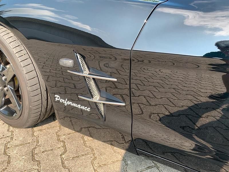 Second-hand Corvette C6 404 CP (297 kW) 2005 Negru Cabrio