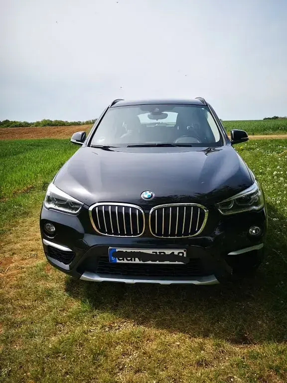 Second-hand BMW X1 xLine 190 CP (139 kW) 2019 Negru SUV