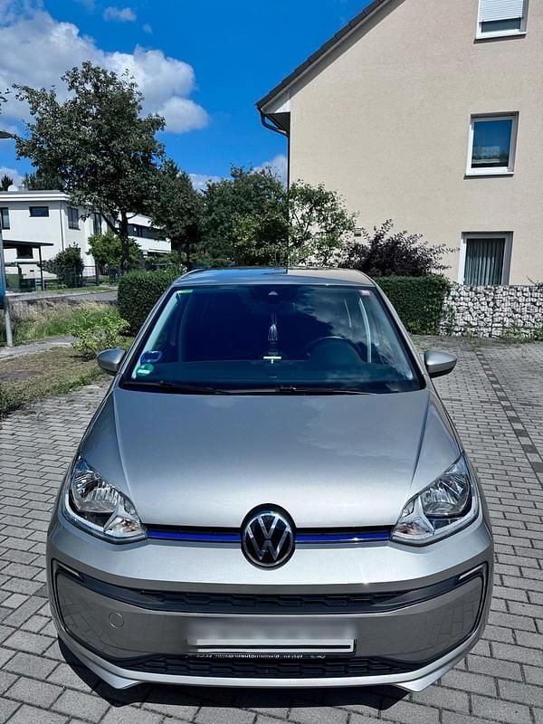 Silber Gebraucht 2021 VW e-up! United Kleinwagen | 11.999 € (Guter Preis) - Bild 1/4