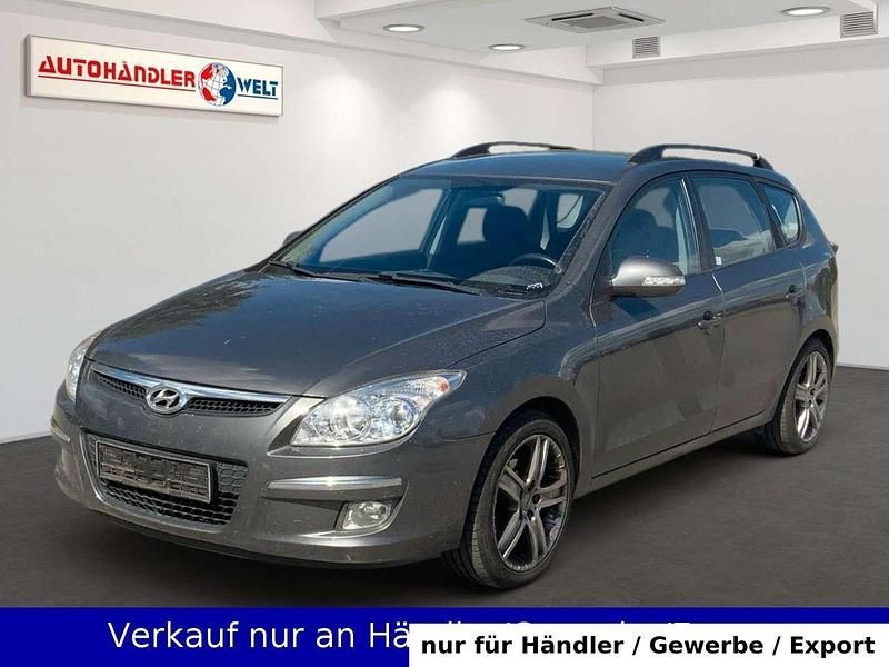 Grau Gebraucht 2008 Hyundai i30 Kombi | 1.999 € (Superpreis) - Bild 1/3