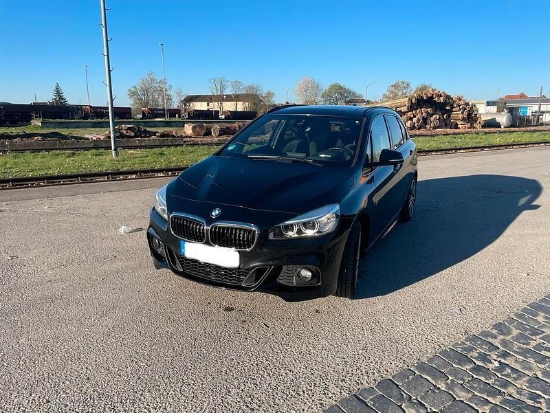 Gebraucht BMW 225 230 PS (169 kW) 2014 Schwarz Kombi
