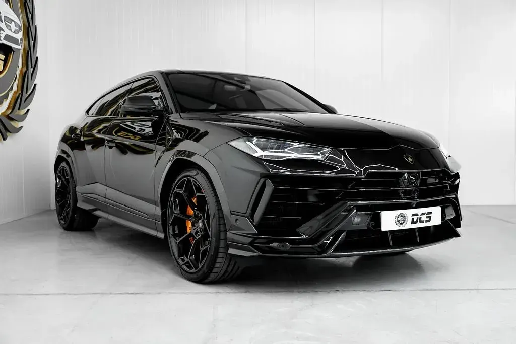 Usata Lamborghini Urus 666 CV (489 kW) 2023 Nero SUV