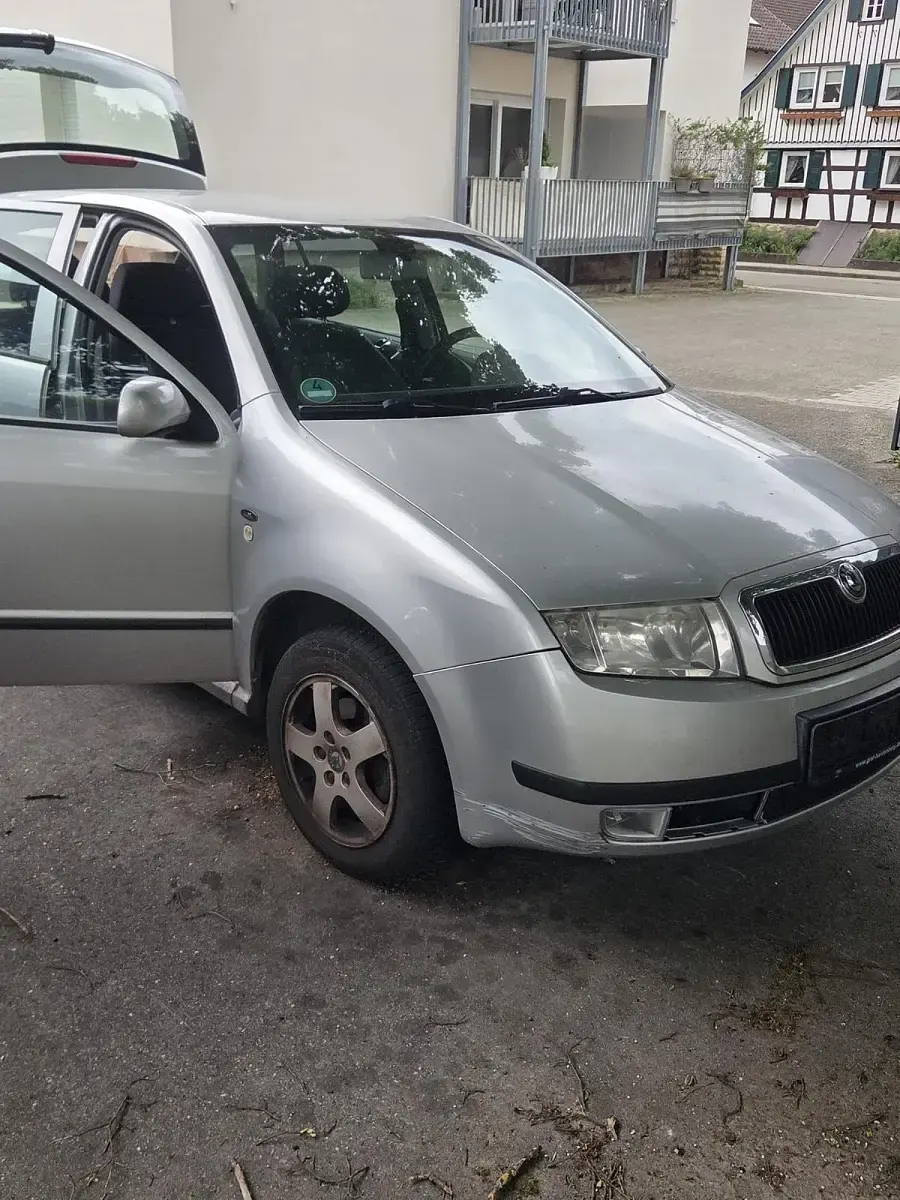 Second-hand Skoda Fabia 100 CP (73 kW) 2001 Argintiu Break