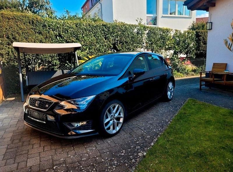 Schwarz Gebraucht 2016 Seat Leon FR Limousine | 13.999 € (Fairer Preis) - Bild 1/4