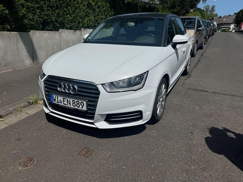 Weiß Gebraucht 2017 Audi A1 Design Kleinwagen | 14.599 € (Teuer) - Bild 1/1