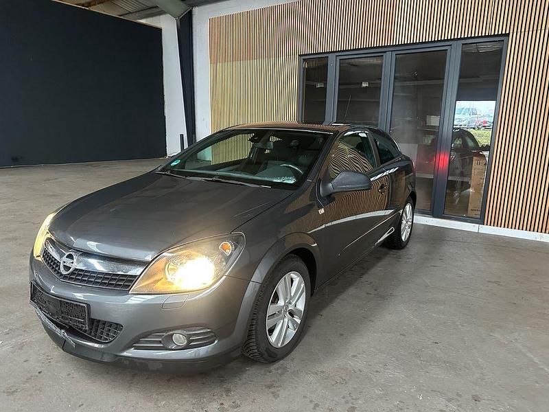 Grau Gebraucht 2010 Opel Astra GTC Sport Kleinwagen | 2.990 € (Guter Preis) - Bild 1/4