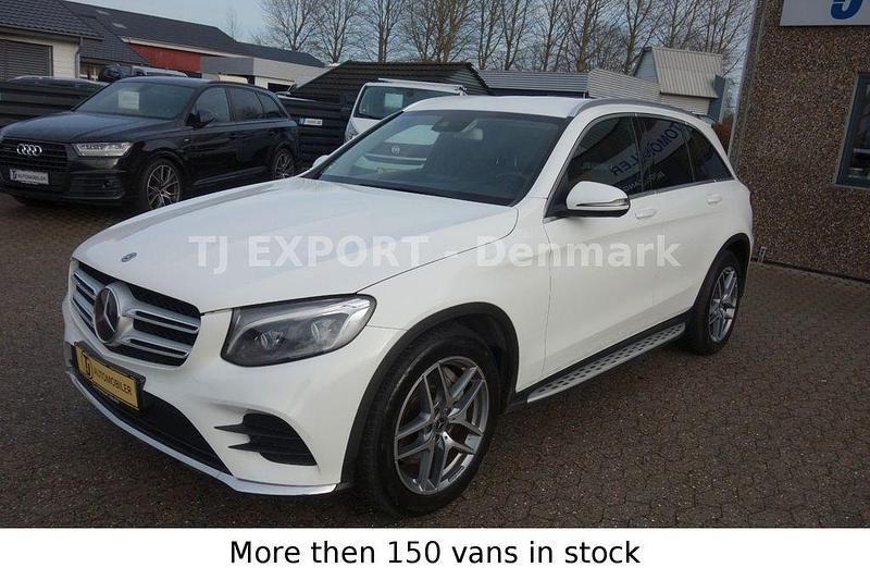 Gebraucht Mercedes GLC350 Sportline 258 PS (189 kW) 2018 Weiß Van / Kleinbus