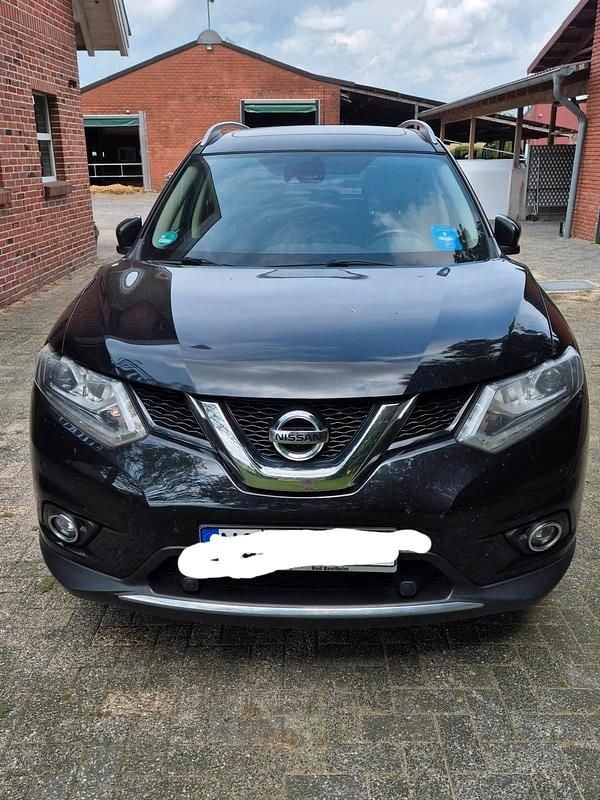 Schwarz Gebraucht 2015 Nissan X-Trail SUV | 11.500 € (Guter Preis) - Bild 1/4