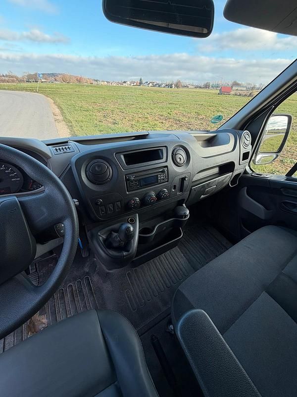 Second-hand Renault Master 2016 Argintiu Van