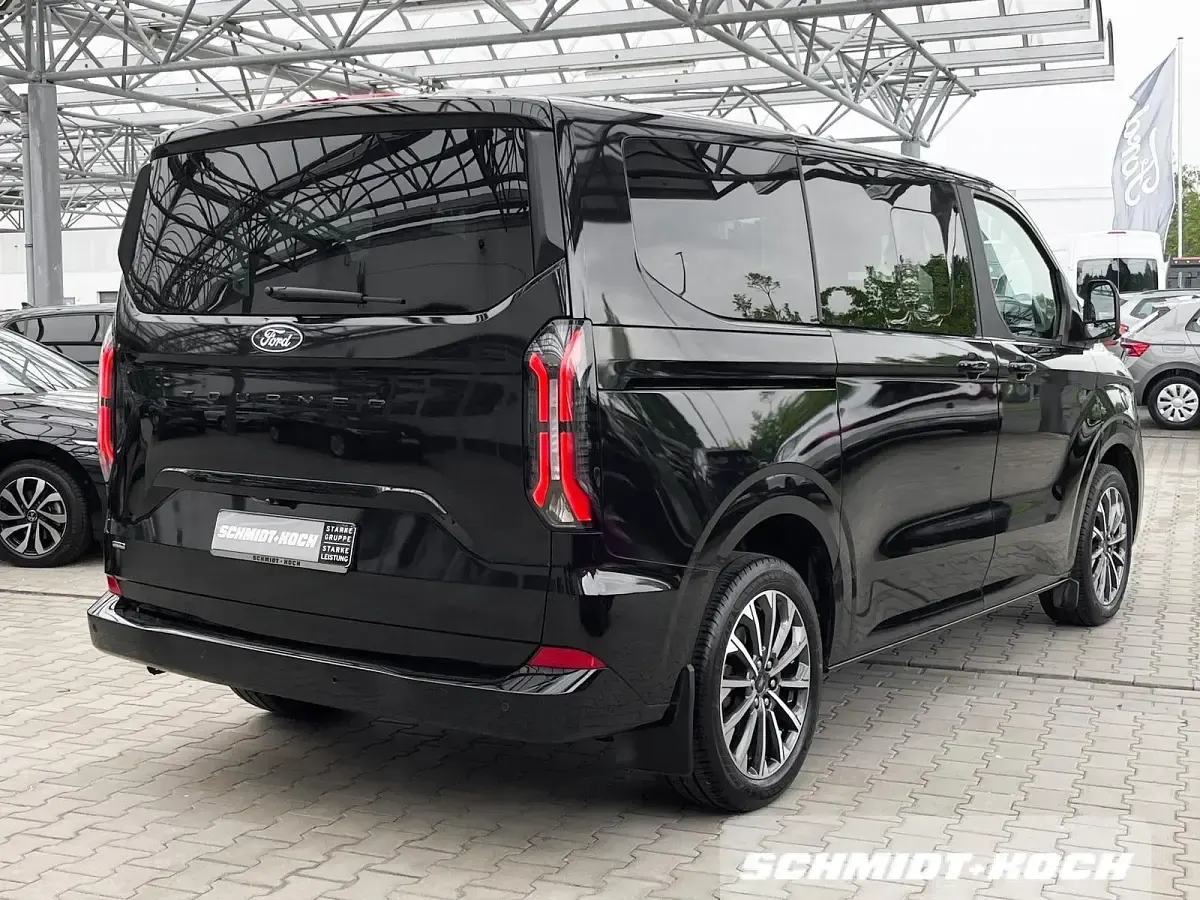 Gebraucht Ford Tourneo Titanium X 233 PS (171 kW) 2025 Obsidanschwarz (schwarz) Van / Kleinbus