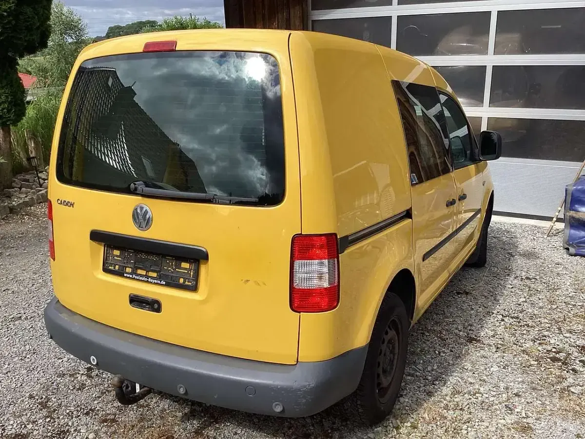 Gebraucht VW Caddy 69 PS (50 kW) 2009 Gelb Van / Kleinbus
