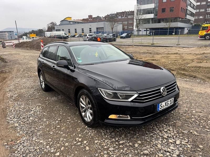Gebraucht VW Passat Comfortline 150 PS (110 kW) 2015 Schwarz Kombi