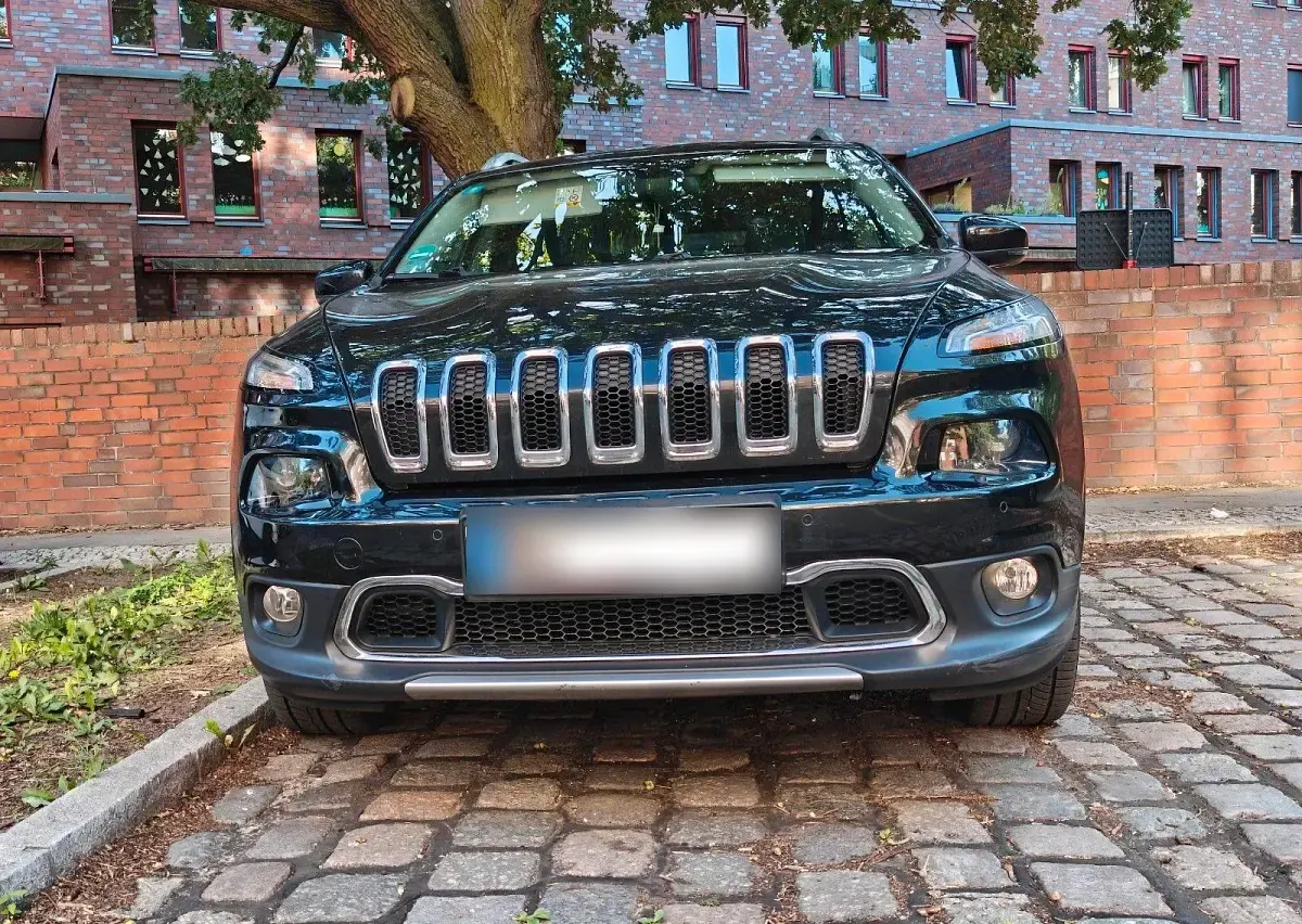 Gebraucht Jeep Cherokee Limited 200 PS (147 kW) 2016 Schwarz SUV