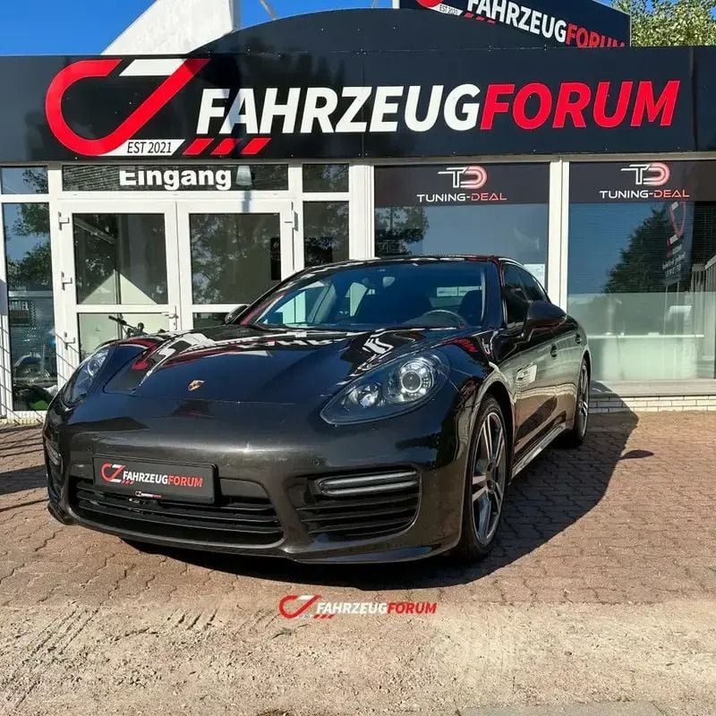 Grau Gebraucht 2014 Porsche Panamera Exclusive Series Sport Limousine | 41.900 € - Bild 1/4