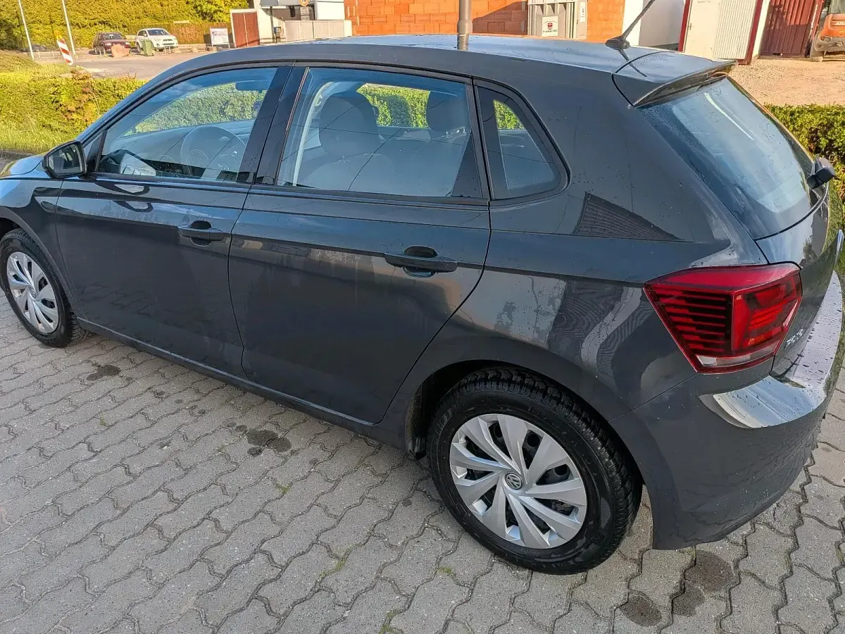 Gebraucht VW Polo 95 PS (69 kW) 2020 Grau Kleinwagen