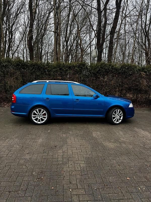 Gebraucht Skoda Octavia 170 PS (125 kW) 2008 Blau Kombi
