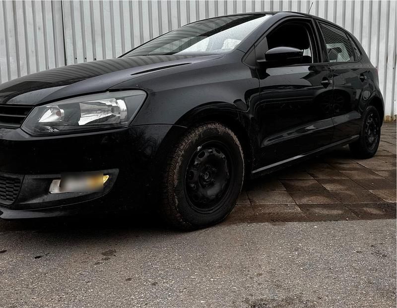 Gebraucht VW Polo 69 PS (50 kW) 2010 Schwarz Kleinwagen