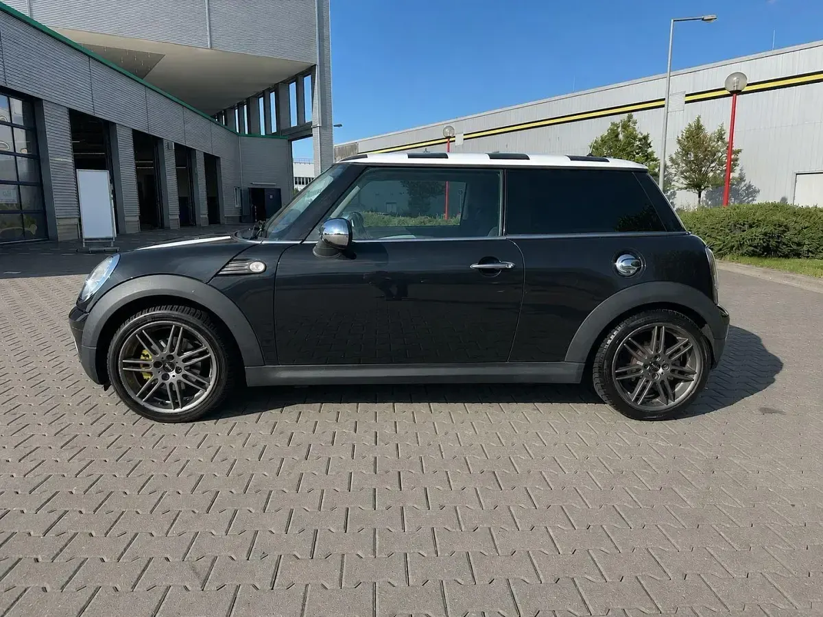 Gebraucht Mini Cooper 120 PS (88 kW) 2006 Schwarz Kleinwagen