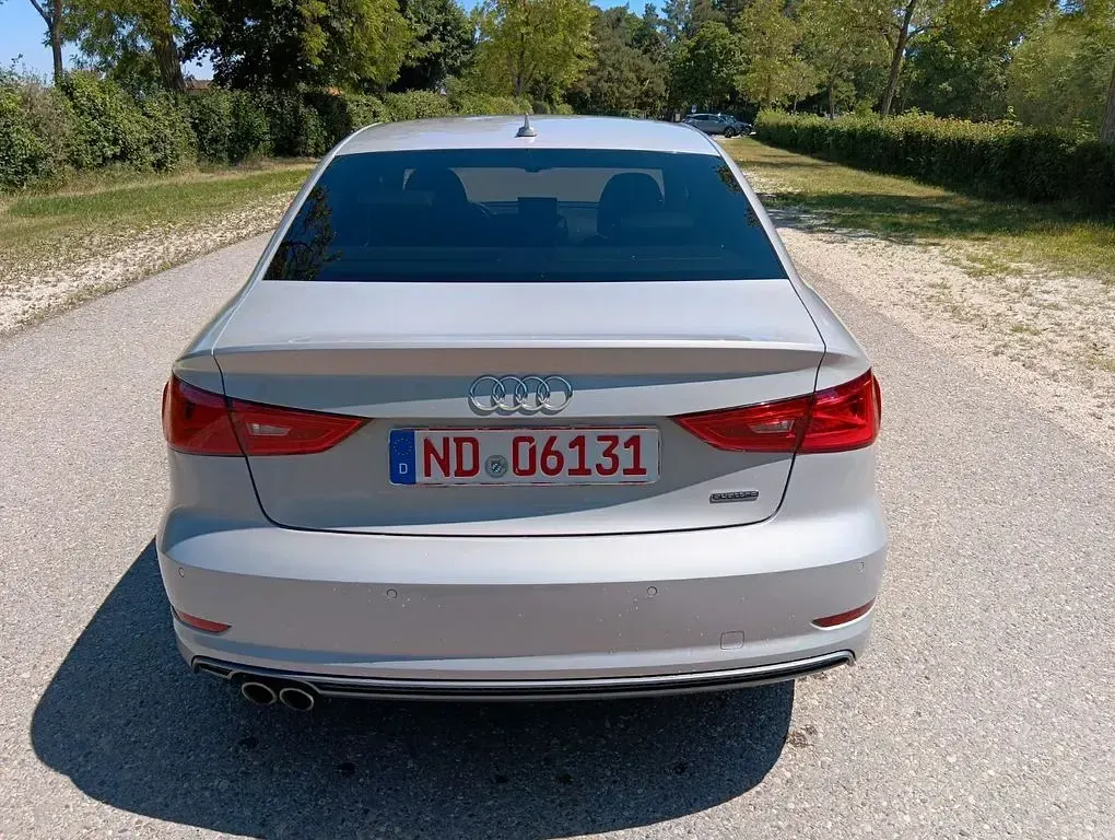 Gebraucht Audi A3 S-Line 150 PS (110 kW) 2015 Grau Limousine